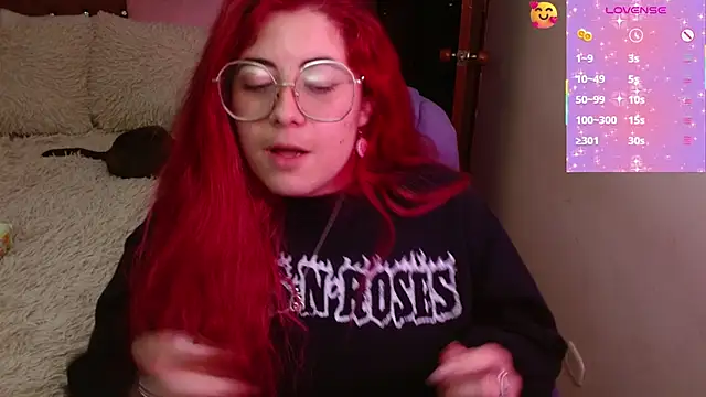 Snapshot of Azamy-12 chatting on 01.27.25 Azamy-12 online show from 01.27.25