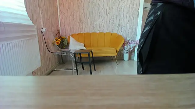 AishaRouhi online show from 02.14.25