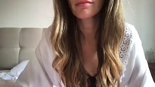 paolajonez online show from 12.14.24