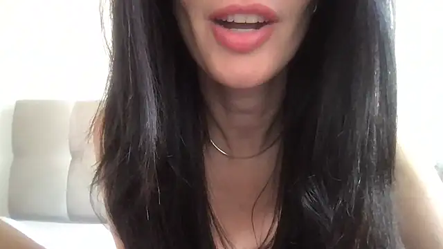 paolajonez online show from 12.05.25