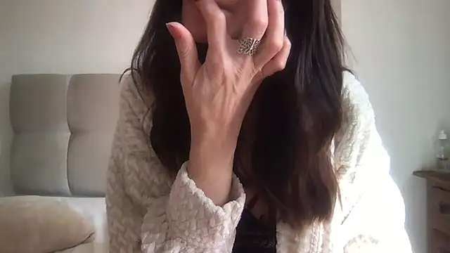 Snapshot of paolajonez chatting on 05.16.26 paolajonez online show from 05.16.26
