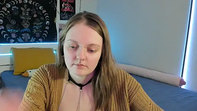 Snapshot of BebKonie chatting on 03.16.25 BebKonie online show from 03.16.25