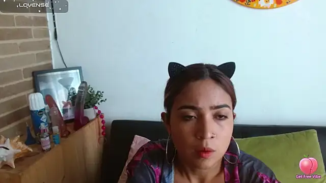 helenacyruss online show from 03.20.25