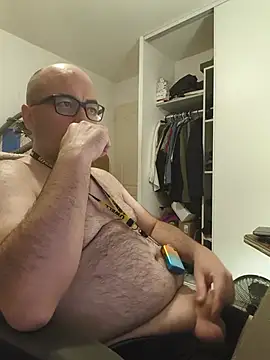 Snapshot of veryverybigdick45 chatting on 06.13.26 veryverybigdick45 online show from 06.13.26