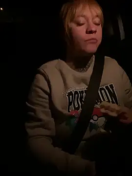 poussichienne online show from 04.18.26