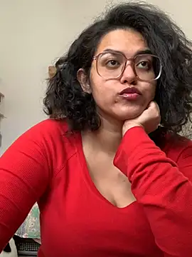 Curvydesifromgermany online show from 03.20.25