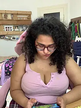 Curvydesifromgermany online show from 06.09.26