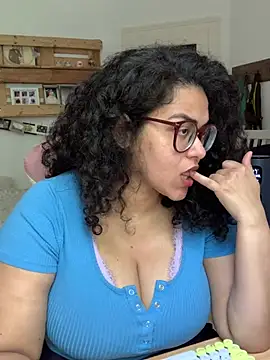 Curvydesifromgermany online show from 06.22.26