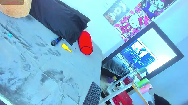 Snapshot of Grrkat chatting on 12.30.24 Grrkat online show from 12.30.24