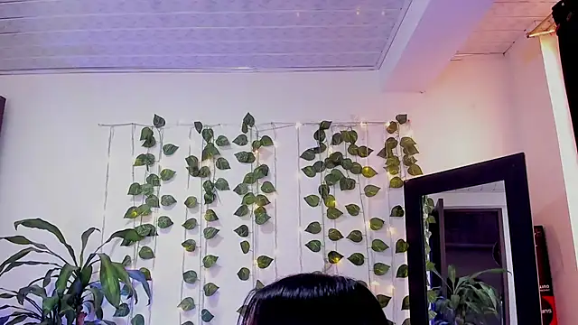 mariiana-diaz online show from 11.14.25