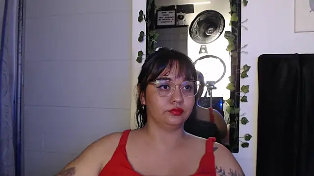 Snapshot of Alezapark chatting on 07.29.26 Alezapark online show from 07.29.26