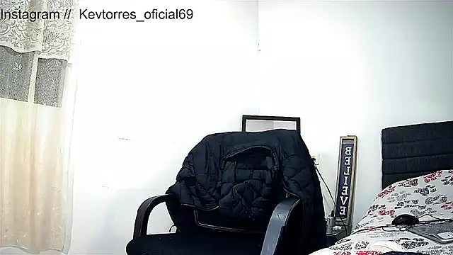 Snapshot of Kevin_Torres chatting on 01.09.26 Kevin Torres online show from 01.09.26