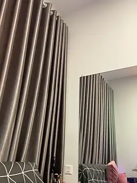 Snapshot of Almiraa68 chatting on 03.04.25 Almiraa68 online show from 03.04.25