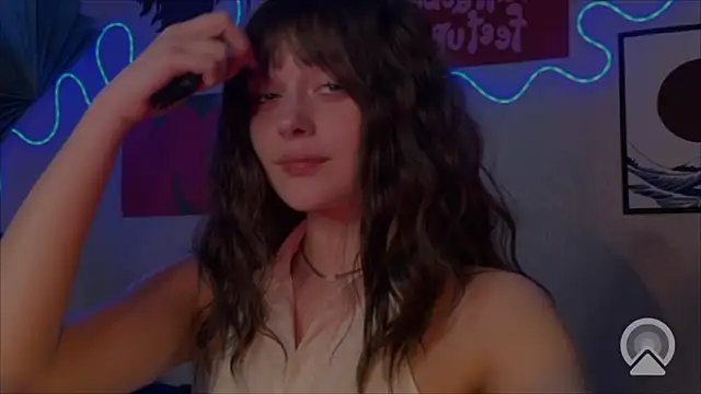 Emilia0 0 7 online show from 03.07.26