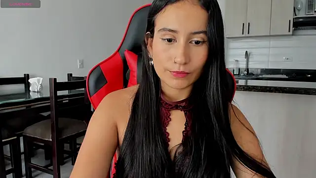 Snapshot of Kira_Gonzales_ chatting on 02.07.25 Kira Gonzales online show from 02.07.25