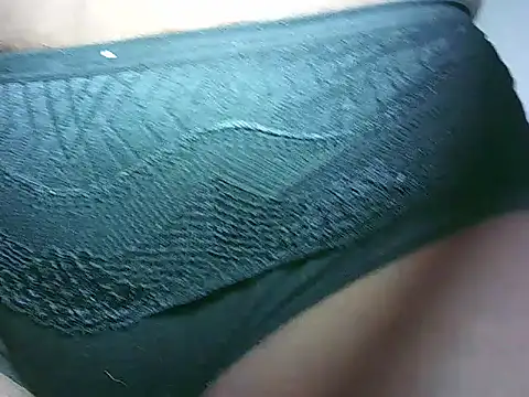 Snapshot of mumbi91 chatting on 10.30.25 mumbi91 online show from 10.30.25