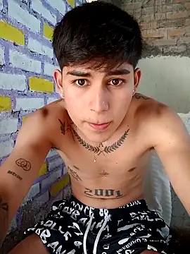 Lukas strong online show from 10.06.25