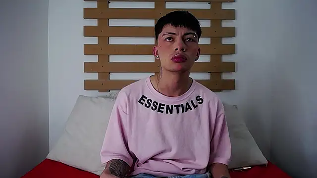 Steev Novoa online show from 01.25.25