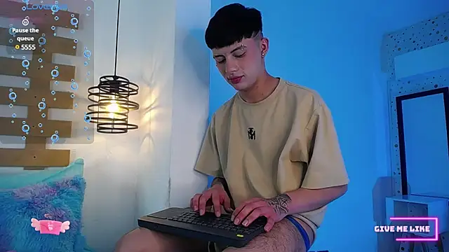 Steev Novoa online show from 02.22.25