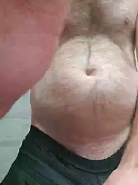 Snapshot of bigdickdaddy2184 chatting on 03.29.26 bigdickdaddy2184 online show from 03.29.26