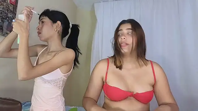 Snapshot of TOOKIOG chatting on 09.14.25 TOOKIOG online show from 09.14.25