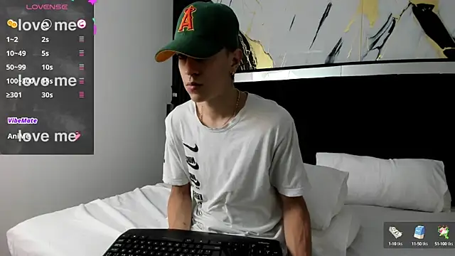 Snapshot of Dei_v_48 chatting on 01.31.25 Dei v 48 online show from 01.31.25