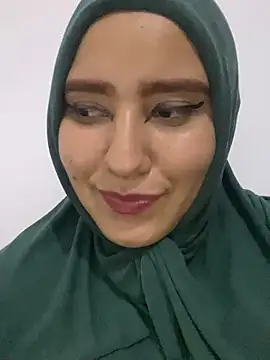 hannahayat online show from 12.04.24