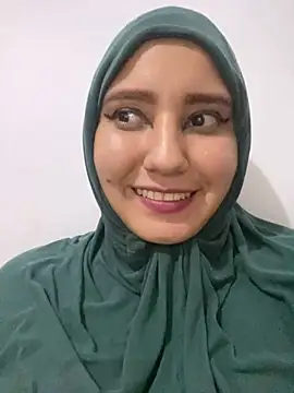 hannahayat online show from 01.04.25