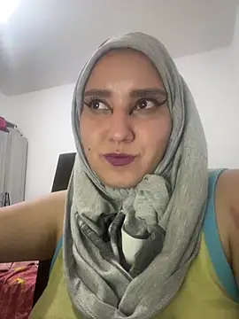 hannahayat online show from 04.17.26