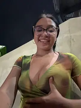 -VICKKY online show from 02.10.25