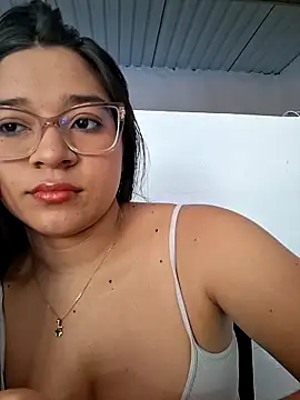 -VICKKY online show from 02.28.26