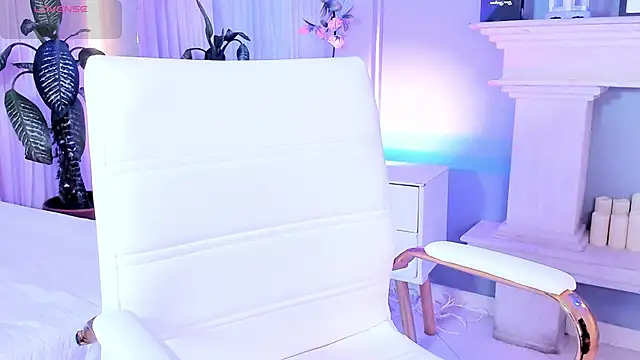 tiffany becker online show from 12.22.25