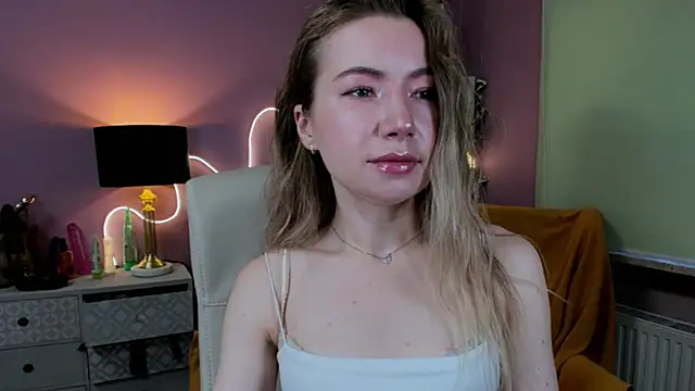 Mia Tasty online show from 10.26.25