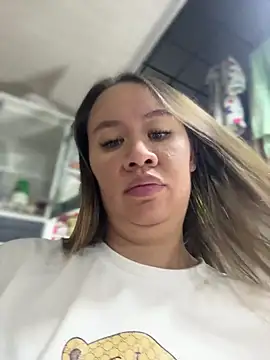 Emiily lee online show from 12.21.25