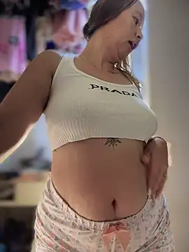 Emiily lee online show from 03.30.26