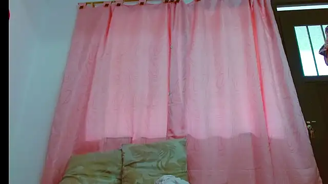 chantalsemenova1 online show from 01.05.25