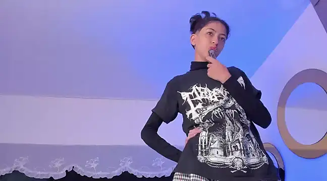 BonnieCute  online show from 02.25.25