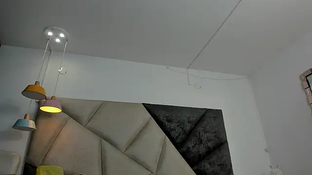 BonnieCute  online show from 04.08.26