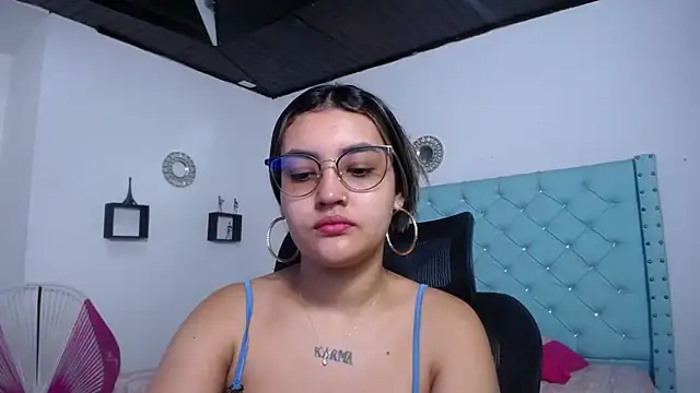 antonella sweetlittle online show from 04.18.26