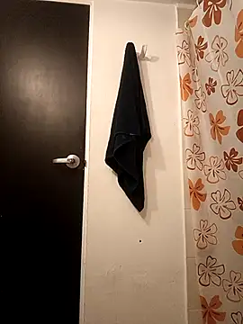 Alona Evans online show from 02.14.25