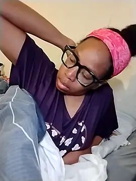 Snapshot of madamsensuale chatting on 03.22.25 madamsensuale online show from 03.22.25