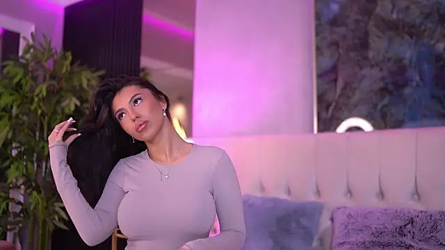 AishaDevoe online show from 02.06.25