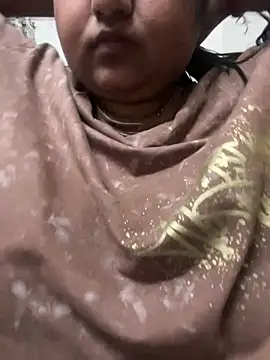 Snapshot of smile_pretty chatting on 03.12.25 smile pretty online show from 03.12.25