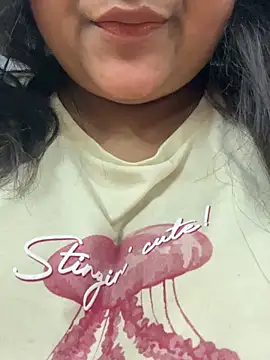 Snapshot of smile_pretty chatting on 02.06.26 smile pretty online show from 02.06.26