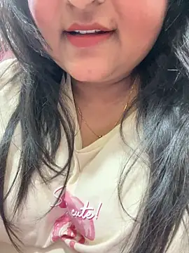 Snapshot of smile_pretty chatting on 02.18.26 smile pretty online show from 02.18.26