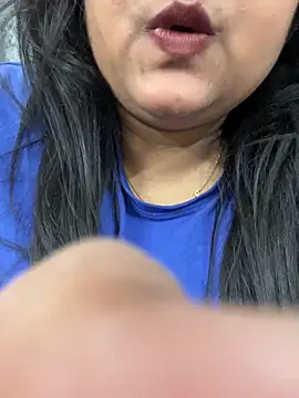 Snapshot of smile_pretty chatting on 02.22.26 smile pretty online show from 02.22.26