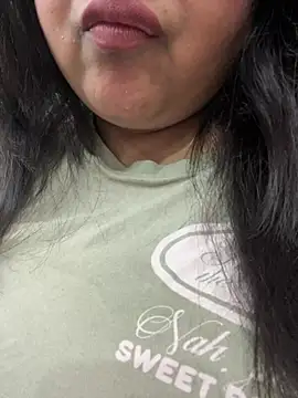 Snapshot of smile_pretty chatting on 02.23.26 smile pretty online show from 02.23.26