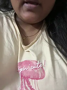 Snapshot of smile_pretty chatting on 03.12.26 smile pretty online show from 03.12.26