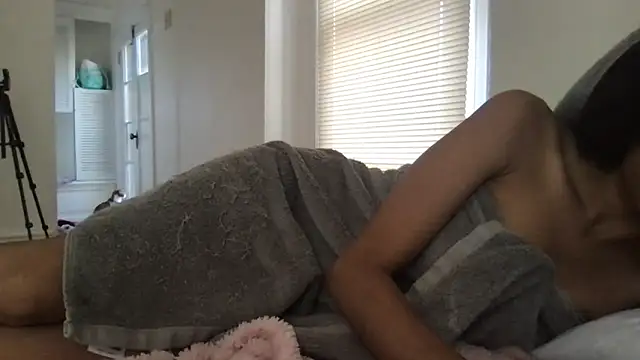 loveofbea online show from 04.18.26