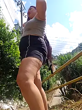 Snapshot of Blushing_Katy chatting on 01.01.25 Blushing Katy online show from 01.01.25